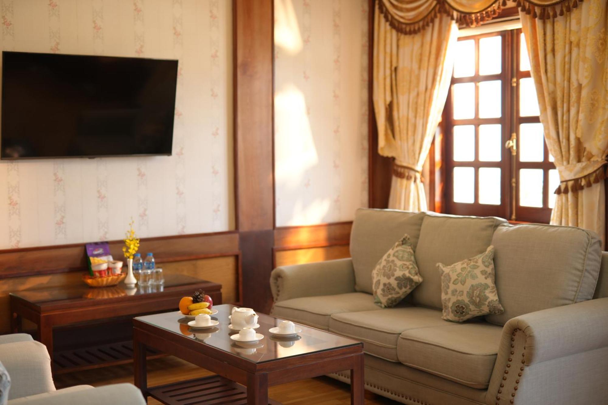 Pleiku Hotel By Gia Lai Tourist エクステリア 写真