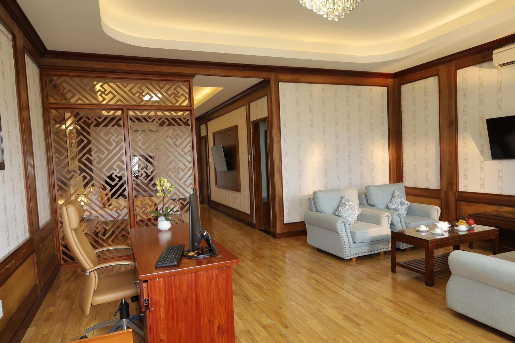 Pleiku Hotel By Gia Lai Tourist エクステリア 写真