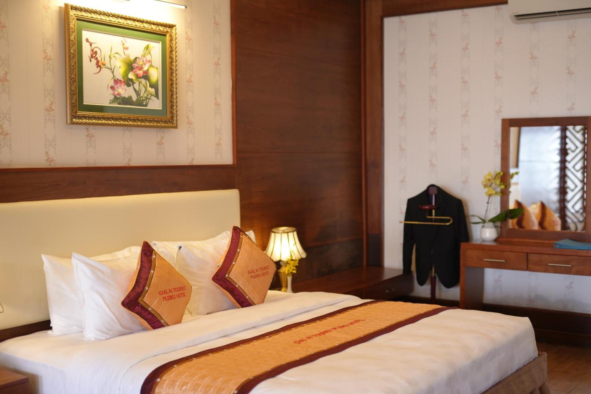 Pleiku Hotel By Gia Lai Tourist エクステリア 写真