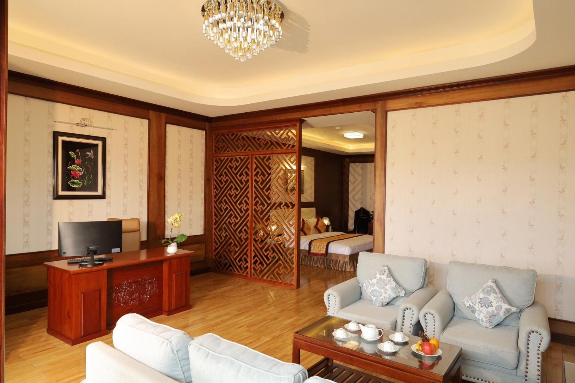 Pleiku Hotel By Gia Lai Tourist エクステリア 写真