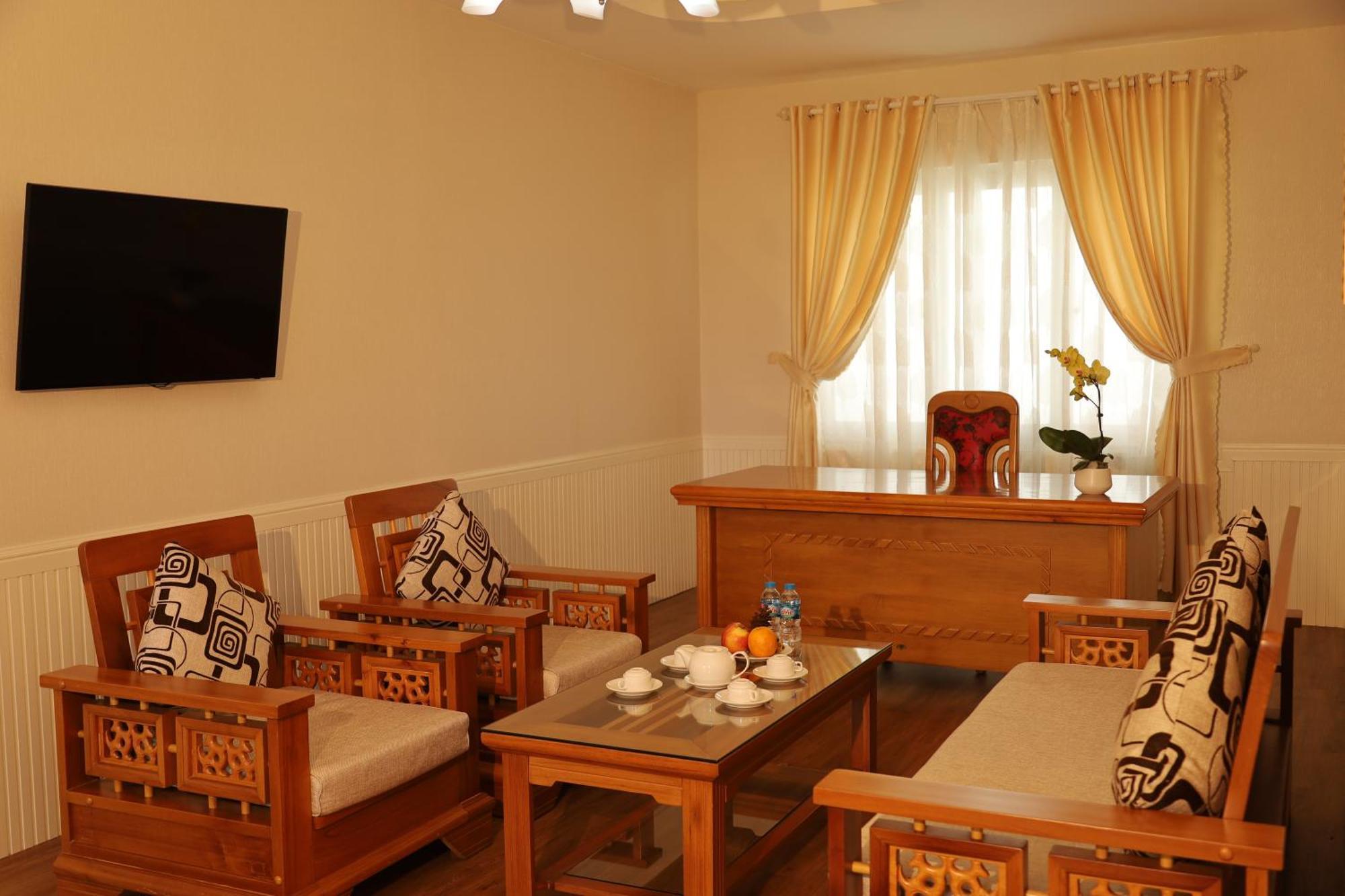 Pleiku Hotel By Gia Lai Tourist エクステリア 写真